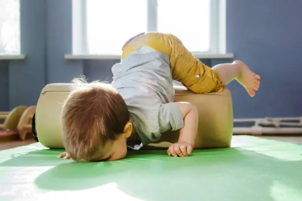 child fallling child fall safely